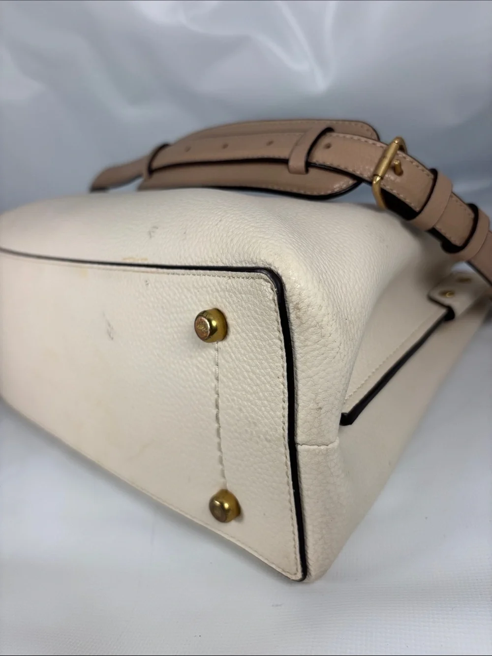 Coach Cream  Willow Pebble Leather Shoulder Bag with Tan Strap & Gold Turnlock